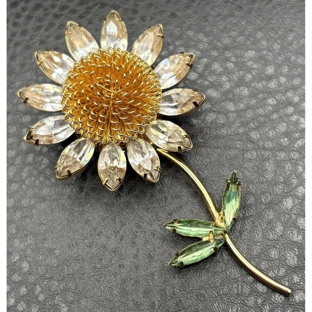 HUGE Vintage Daisy Flower Brooch Crystal Rhinestone Pin Gold Tone
